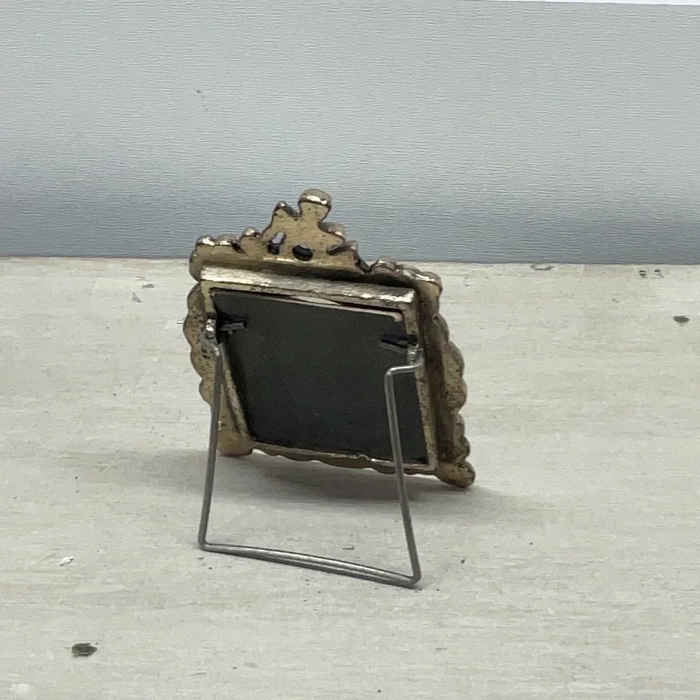 Vintage Miniature Silver Tone Ornate Oval Picture Frame Victorian Style 2.75